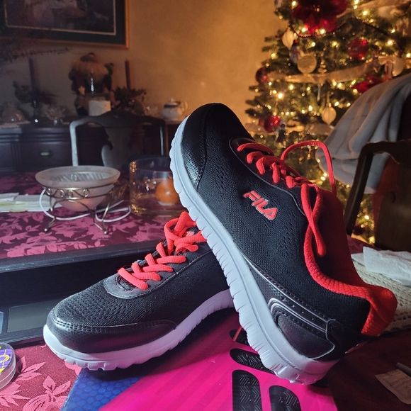 Ladies Sneakers size 8 - Picture 6 of 9